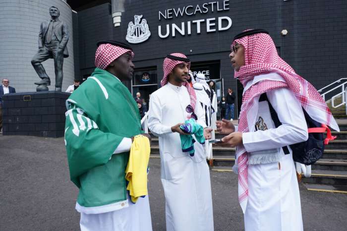 Newcastle asked fans to stop wearing imitation Arab clothes